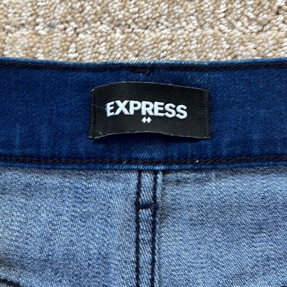 Express Skinny High Rise Distressed Jeans - Picture 4 of 8